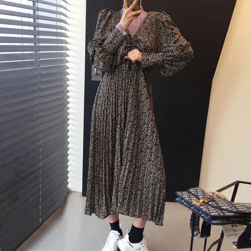 

Korean Chic Women Party Dress 2021 Spring Fall Puff Sleeve V-Neck Floral Print Maxi Dress One Piece Vintage Loose Pleated Dress