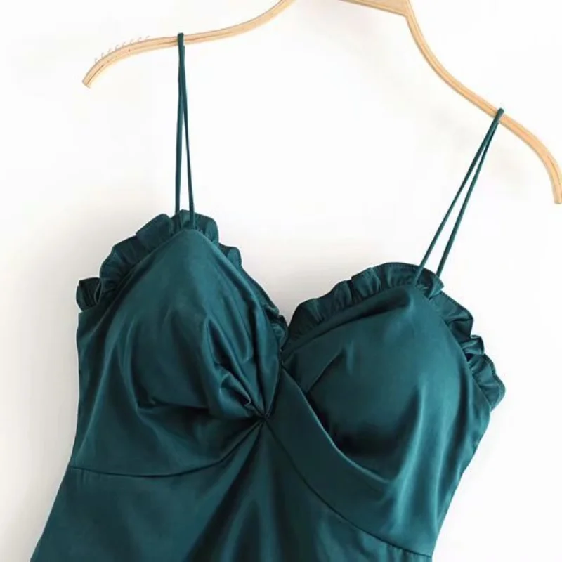 

MIOJIOTAXX 2021 New European American Style Wood Ear Fashion Green Perfect Look Tank Women Plus Size Cute Tops