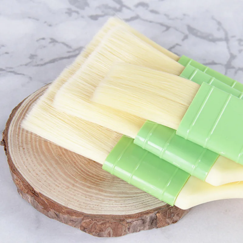 

1Pcs Kitchen Accessories Food Grade Pastry Brush Portable Multifunction BBQ Cake Brushes Plastic Handle Basting Tools