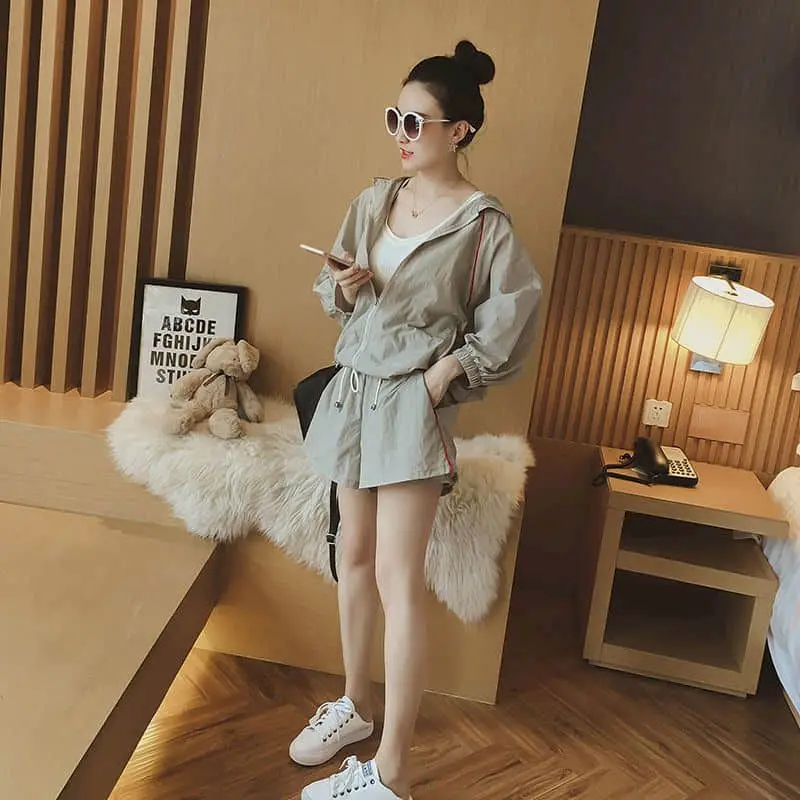 Women's Suits Large Size Sports Suit Korean Loose Thin Oversized Hoodies And Shorts Outdoor Leisure Sun Protection Two Piece Set images - 6