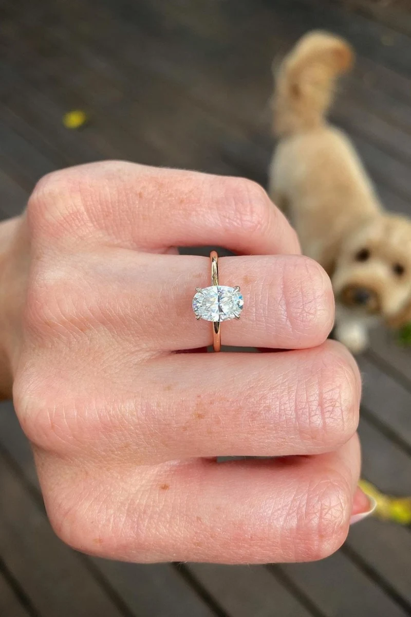 

Crystal Diamond Zirconia Lab Diamond 1.5 Carat Oval Engagement Ring