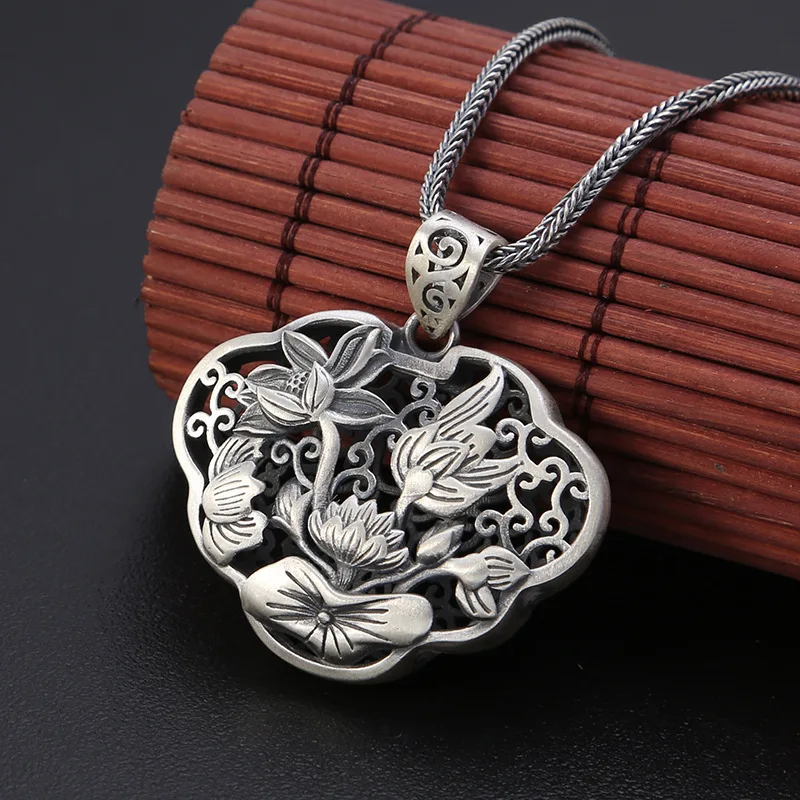 

Factory Wholesale S990 Full Silver Jewelry Fashion Retro Thai Silver Hollow Lotus Long Life Lock Men And Women Pendant