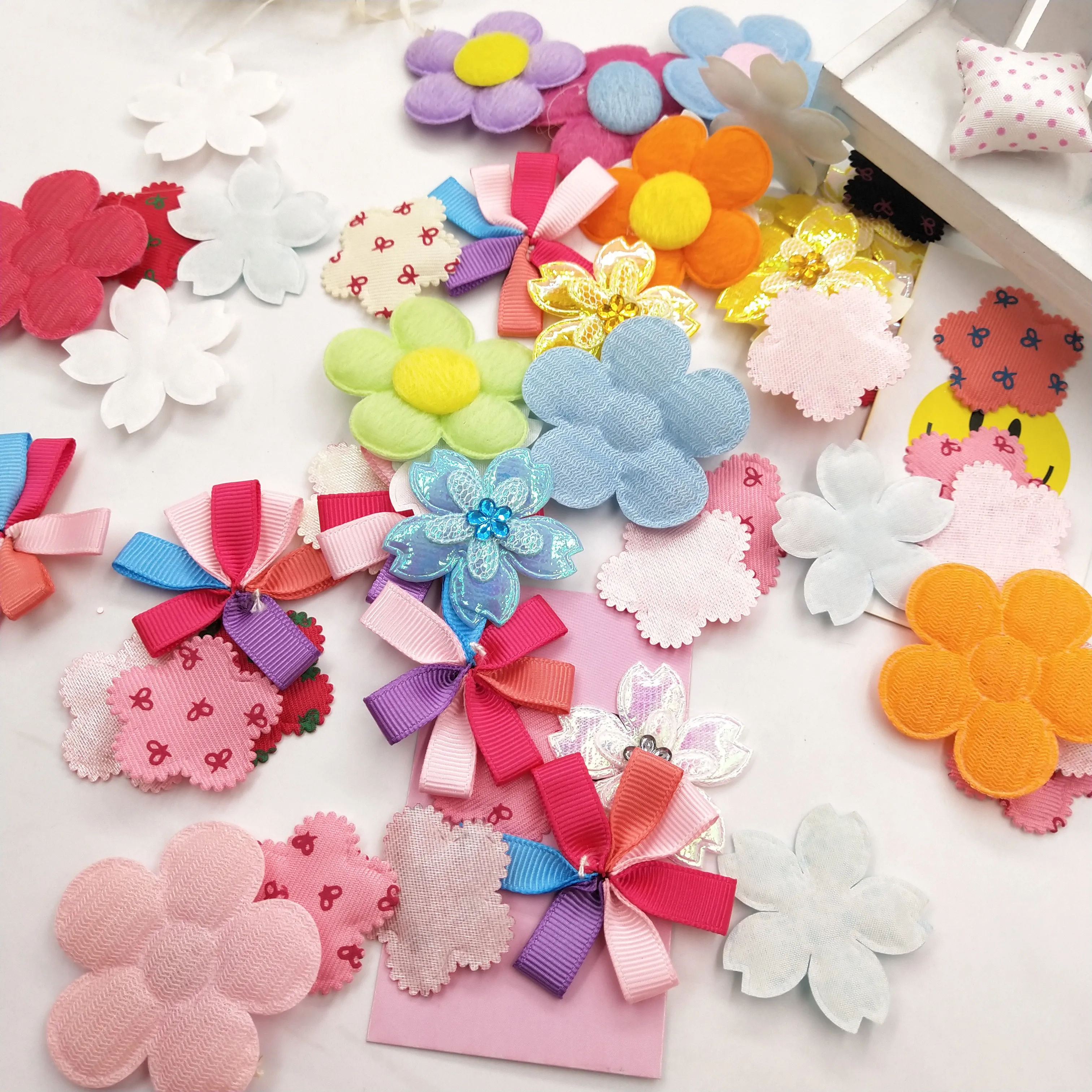 50 шт./лот Mix Стиль украшенный цветами горный хрусталь аппликации для DIY Одежда Швейные принадлежности "сделай сам" для волос украшение в виде банта