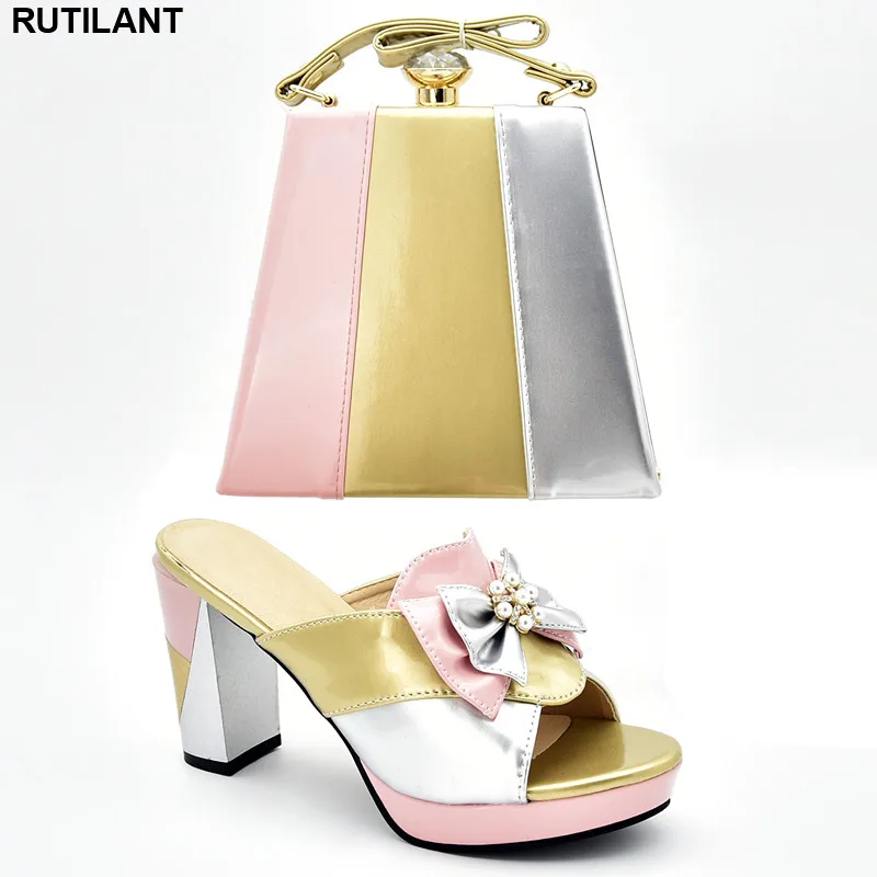 Комплект из обуви и сумки на каблуке подходящей сумочки в нигерийском стиле