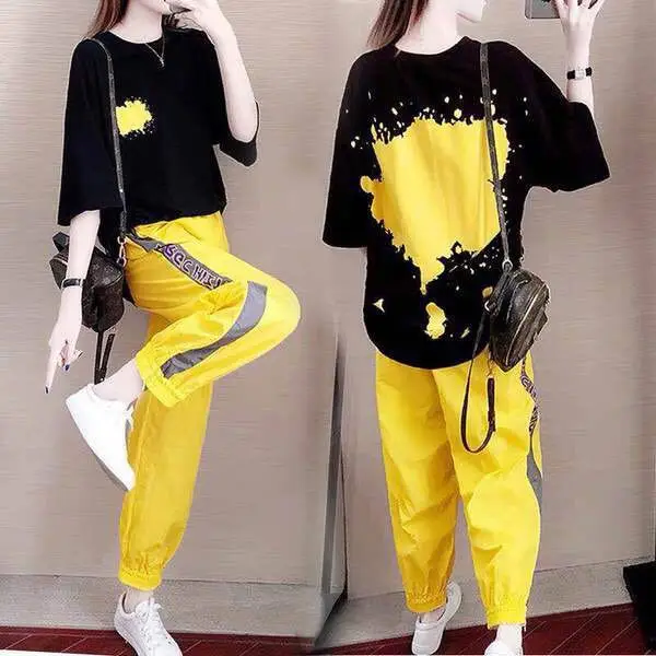 Повседневный летний спортивный комплект черная футболка + желтые штаны большие