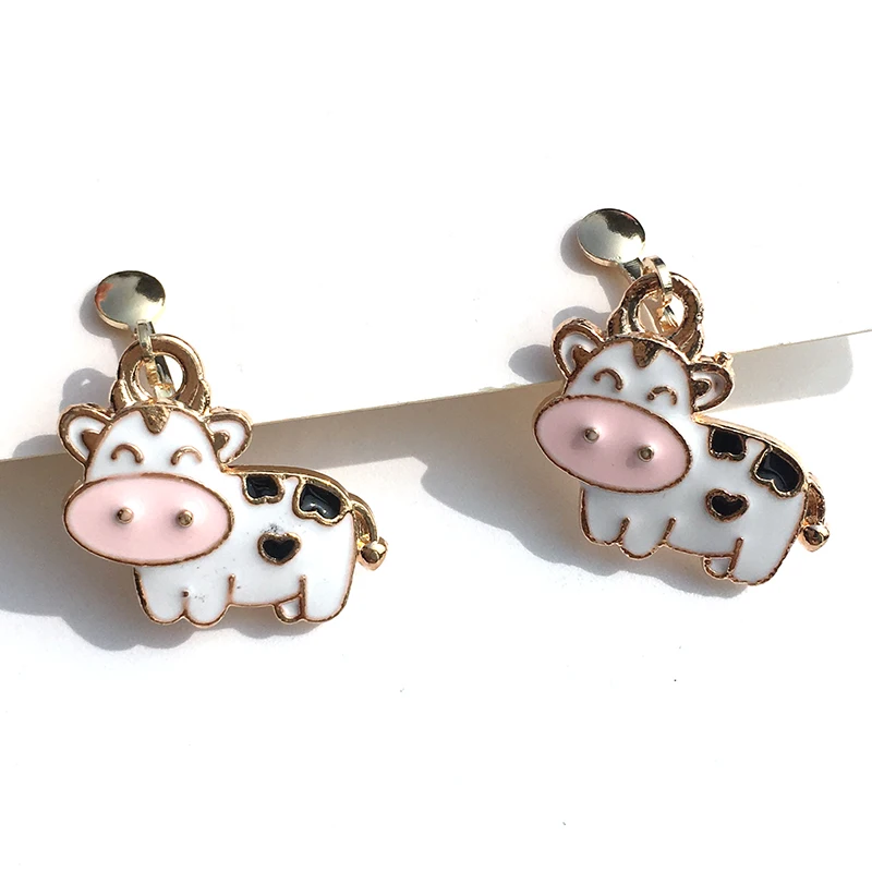 Cartoon cow Clip On Earrings No Hole Ear Clips Lovely Earring Without Piercing Minimalist Jewelry CE515M | Украшения и аксессуары
