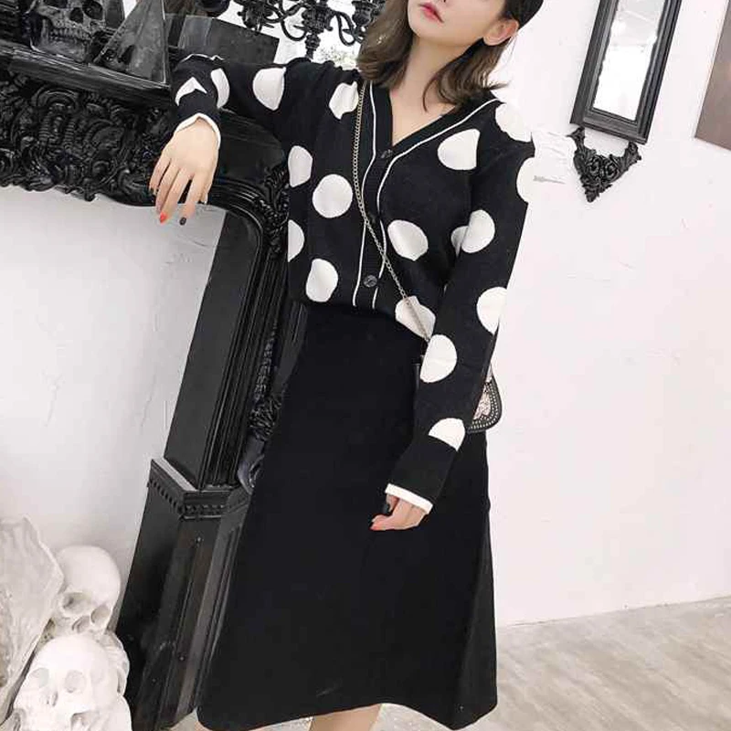 women sweater knitted long sleeve black white polka dot cardigans loose V neck autumn winter elegant M0086 |