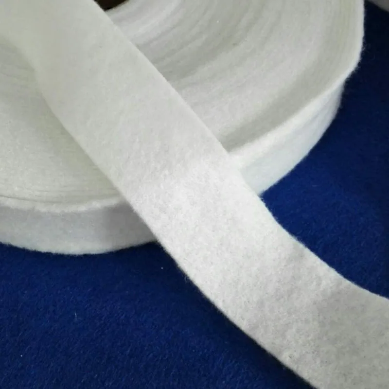 Нетканые хлопковые тапочки с ватной подкладкой тканевый наполнитель лямки