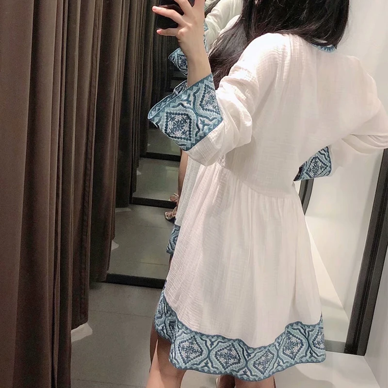 

ZA 2021 Summer Women Embroidery Dress Fashion Splicing Long Sleeve Casual Mini Party Vestido Elegant V-neck Girls Causal Outfits