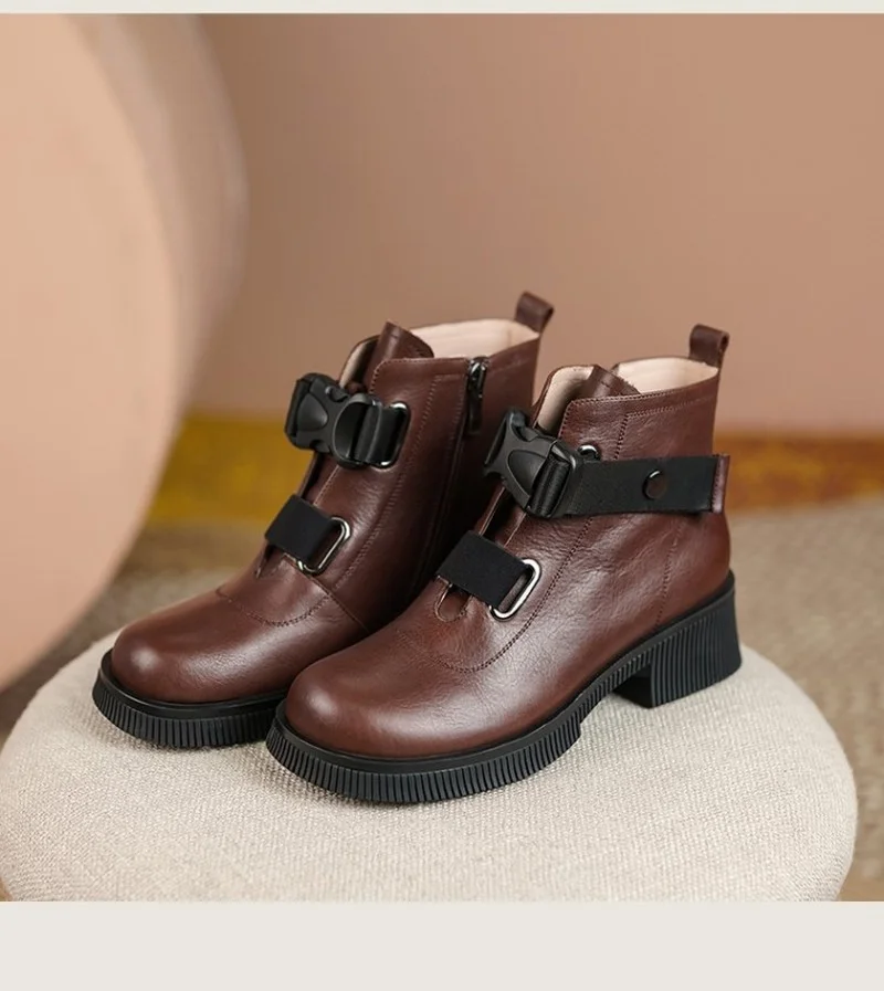 Дешево Кожаные Ботинки Martin на толстой подошве внутри и снаружи, новые стильные короткие ботинки, повседневные женские ботинки с пряжкой и круглым ...