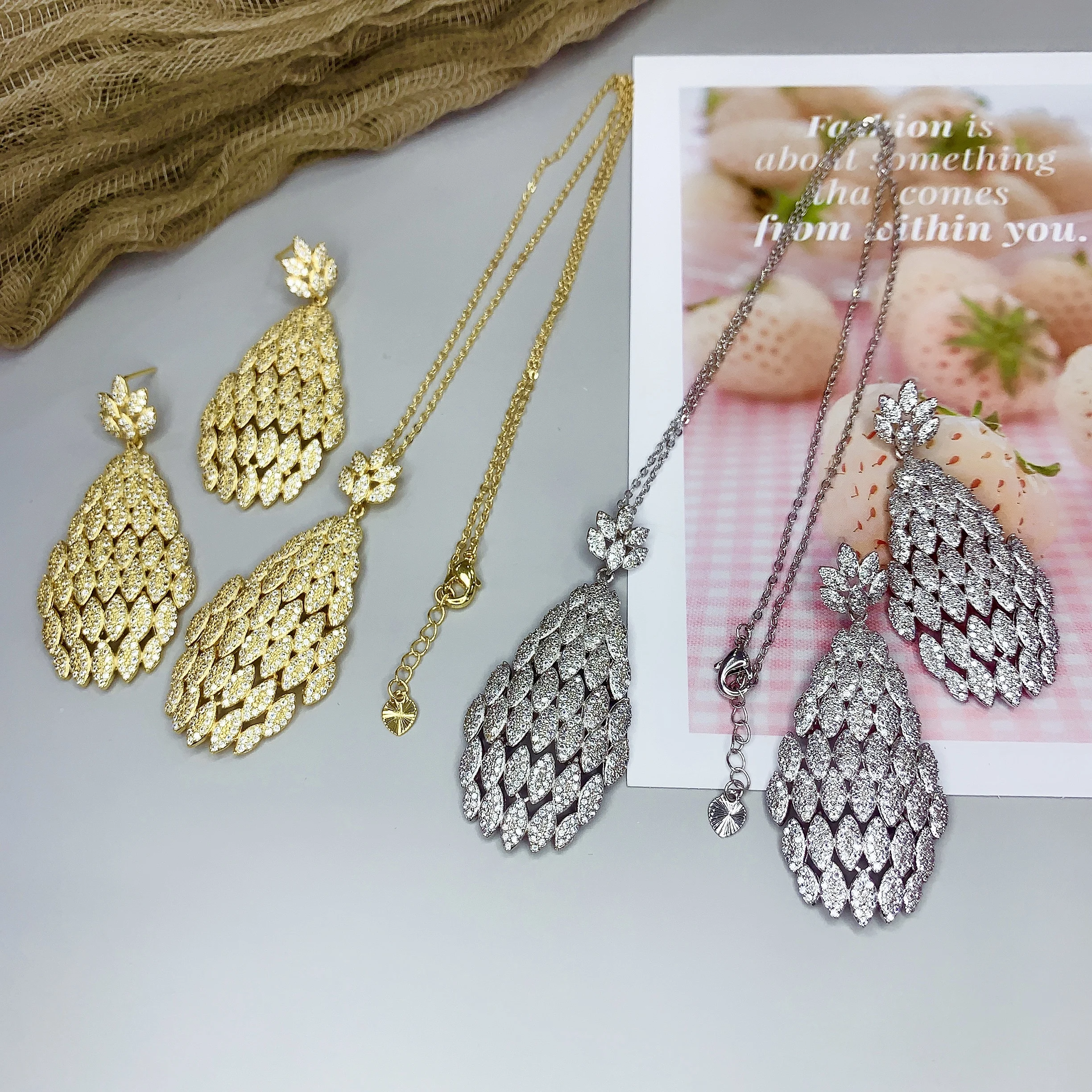 

Luxury fashion classic necklace with Earrings Jewelry Set copper full zircon Dubai wedding women's gift jewelry S1519