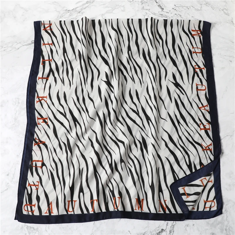 

2021 New design brand women scarf fashion print cotton spring winter warm scarves hijabs lady pashmina foulard bandana plaid