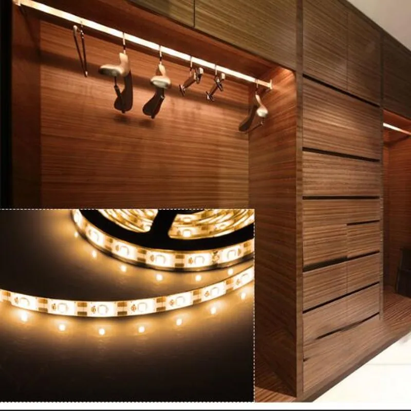 Светодиодные полосы света DC 12V RGB 60 светодиодов/м 3528 SMD неводонепроницаемая лента