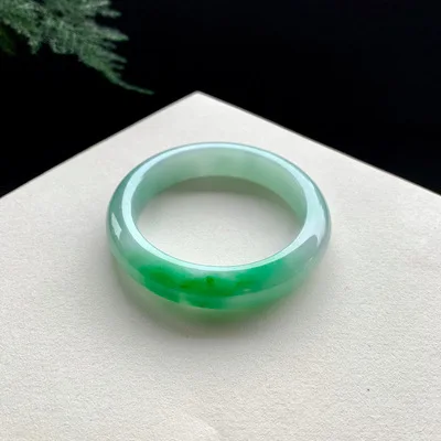 

zheru Jewelry Natural Burmese Emerald Light Green 54mm-64mm Bracelet Elegant Princess Jewelry Best Gift for Mom and Girlfriend