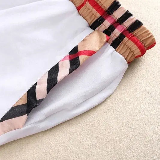 

British Summer Embroidered Letter Shorts Men's Slim Thin Section Sweat-absorbent Breathable Sports Five-point Pants Tide Leisure