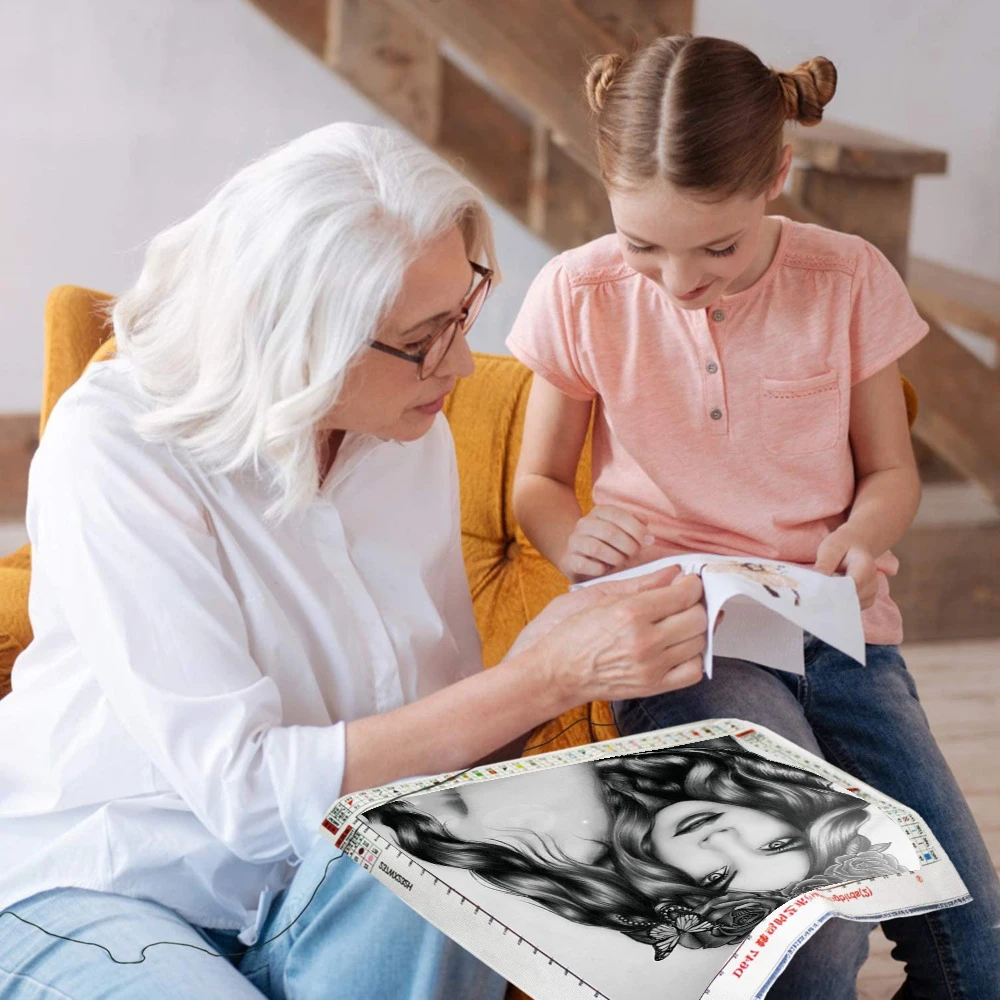 Набор для вышивания "Женщина-бабочка" с набором для рукоделия из хлопковой нити, распечатанного холста, декора для дома и подарочной упаковкой на Рождество, для продажи без инвентаря.