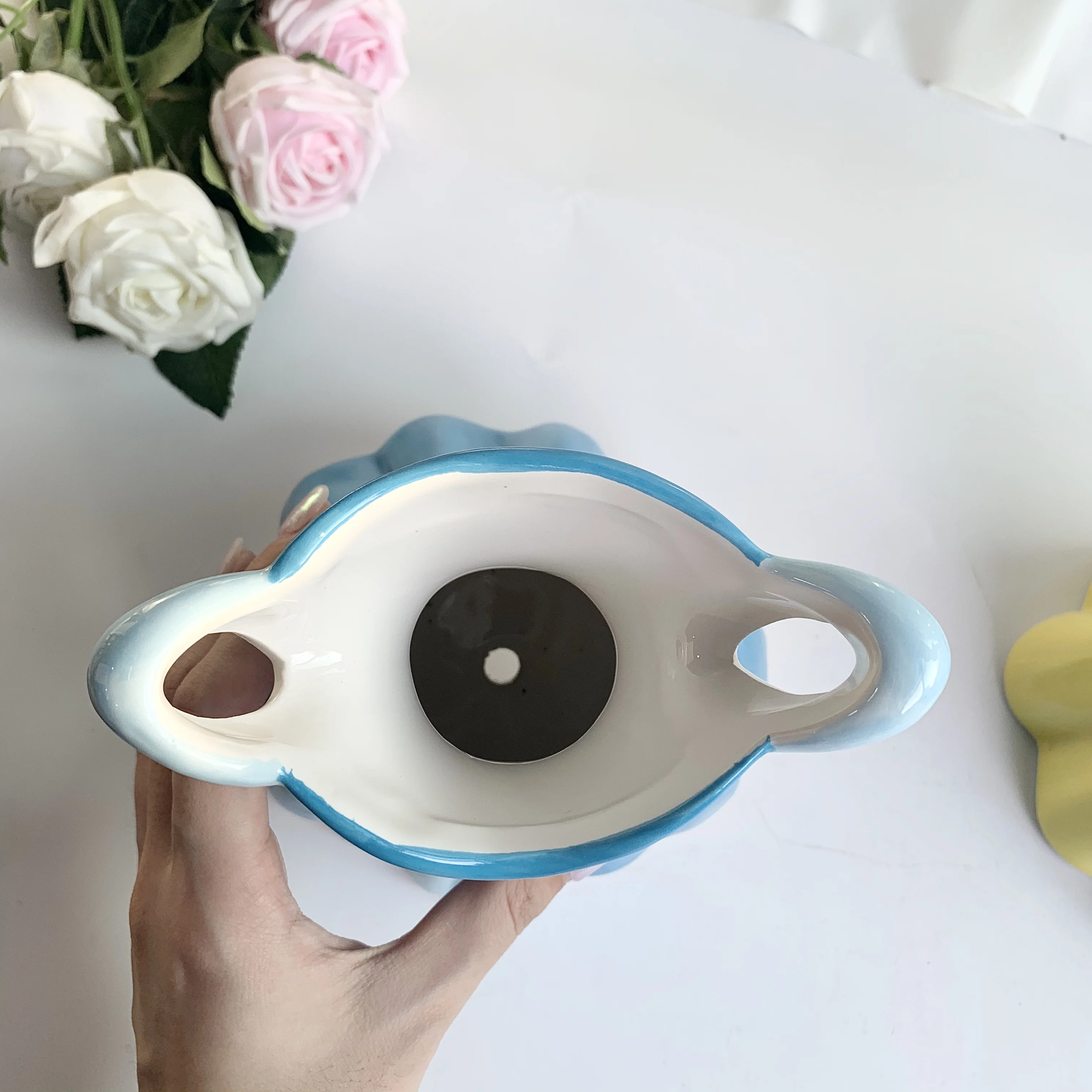 

16cm Cute Princess Dress Ceramic Pen Holder Vase Succulent Flower Pot Chopstick Holder Storage Bottle