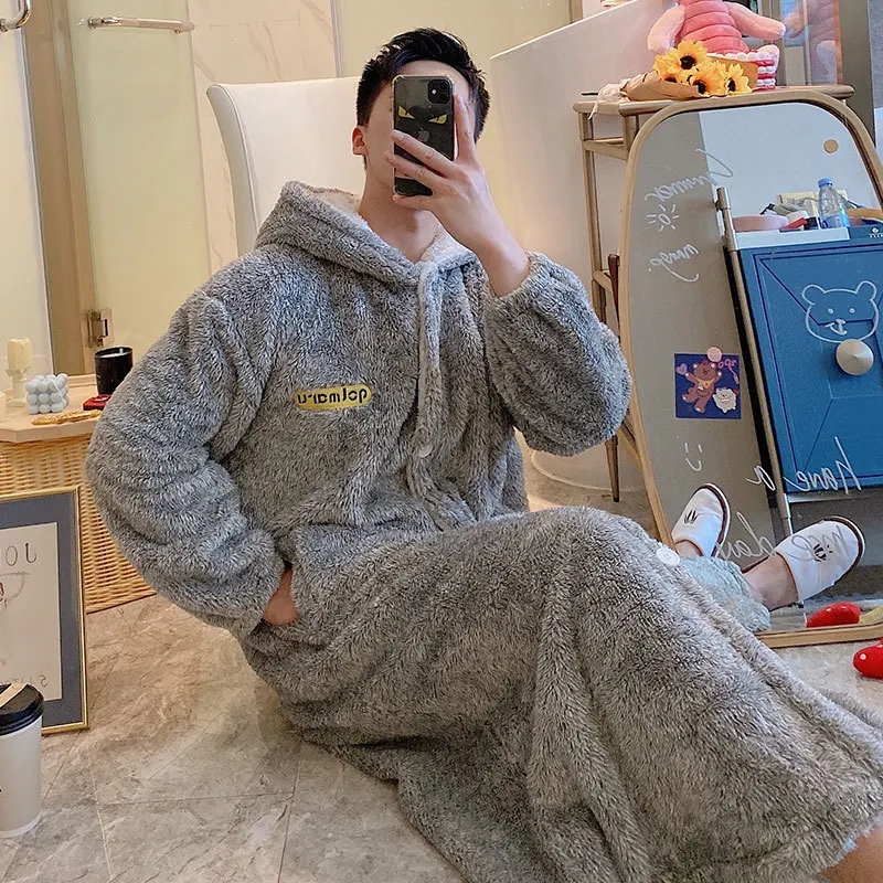 

2020 New Men's Nightgown Leisure Tops Flannel Padded Fleece Coral Fleece Hooded Pajamas