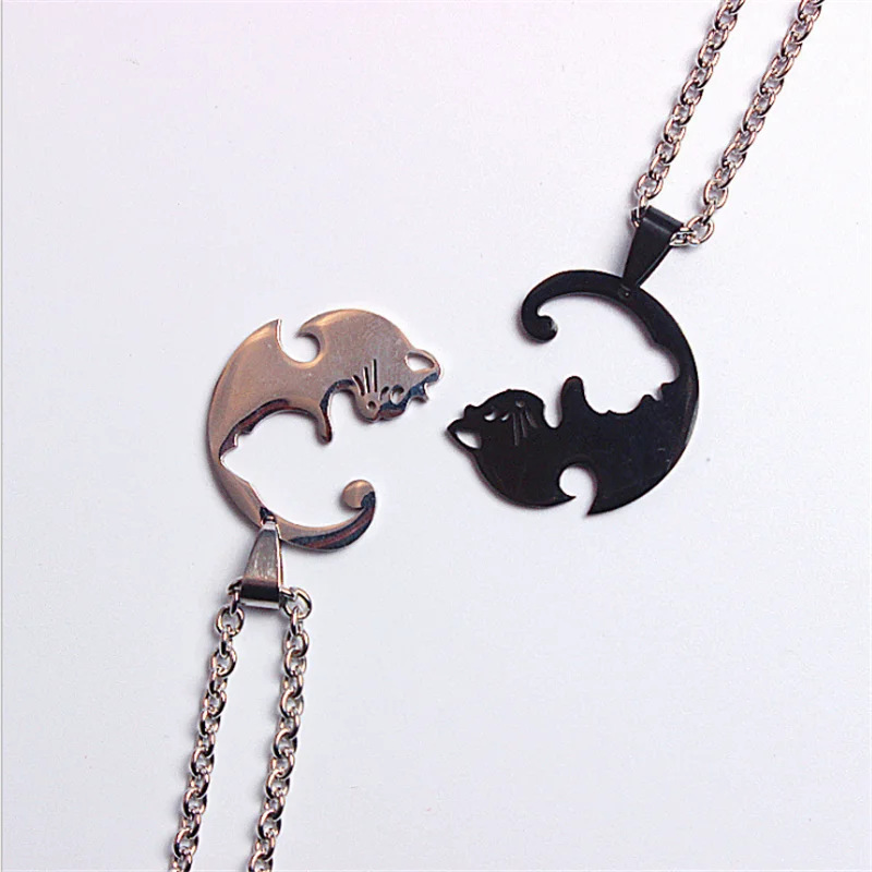 

Creative Simple Men and Women Valentine's Day Gift Jewelry Love Cat Couple Splicing Necklace Pendant Accessories Wholesale