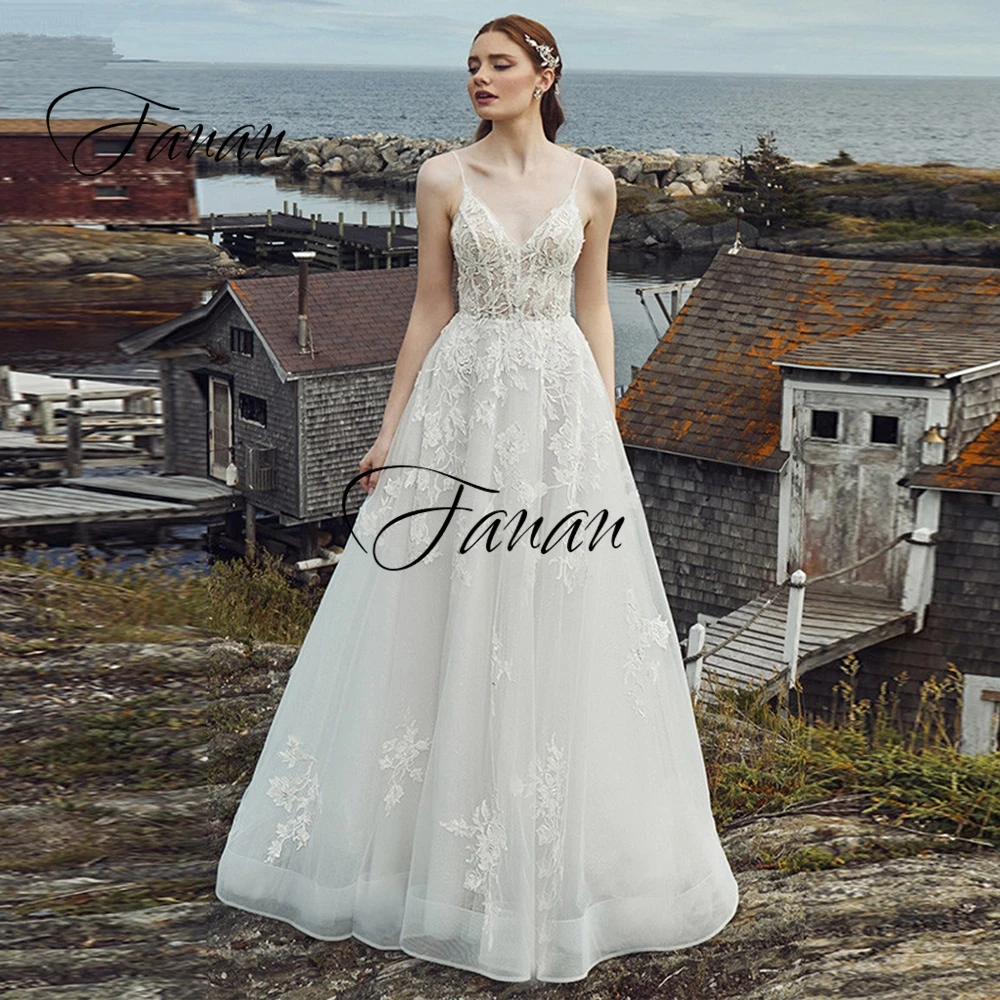 

New V-Neck Sleeveless Backless Wedding Dress Lace Appliques Spaghetti Straps Court Train Bridal Gown robe de soirée de mariage