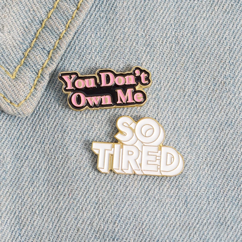 

Fashion Phrase Lapel Enamel Pins 'SO TIRED' Creative Brooches Badges Backpack Women Men Pins Gifts for Friends Wholesale Jewelry
