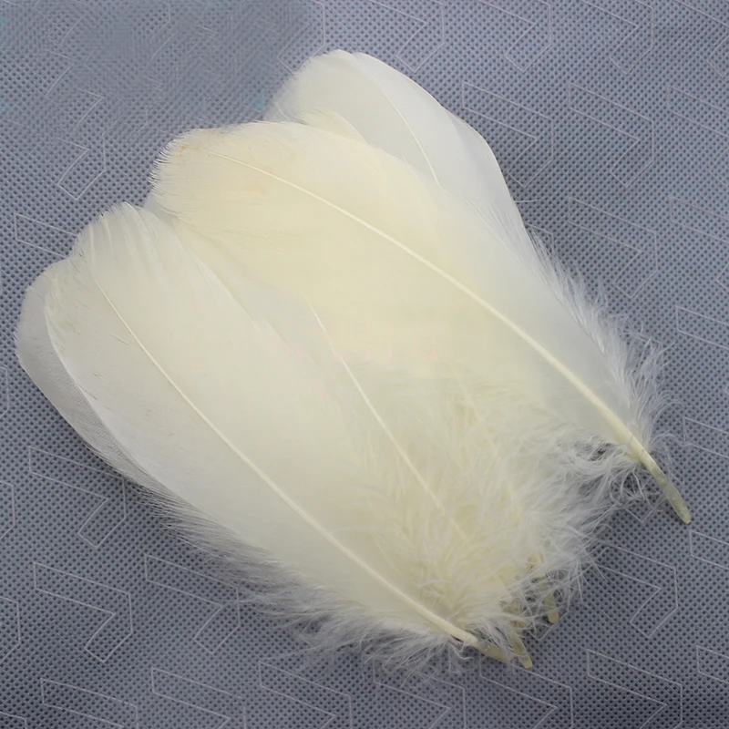 

Goose Feathers,200pcs/lot Ivory Colour Goose Nagoire Loose feathers,15-20cm ,wholesale feathers,use for masks, mailings&craft