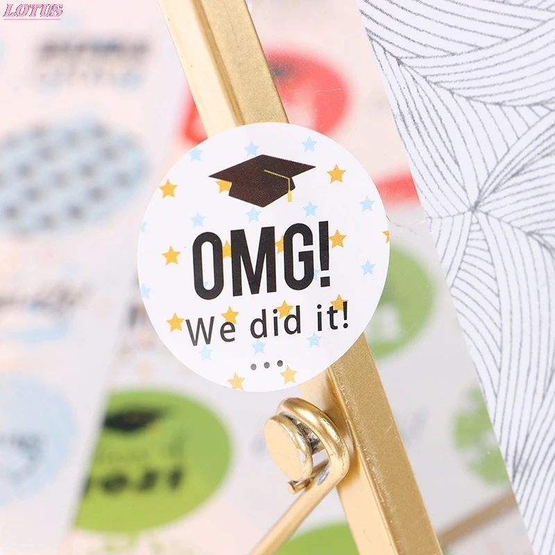 Окончание окончания учебного сезона Поздравление со школьным раньем наклейка с