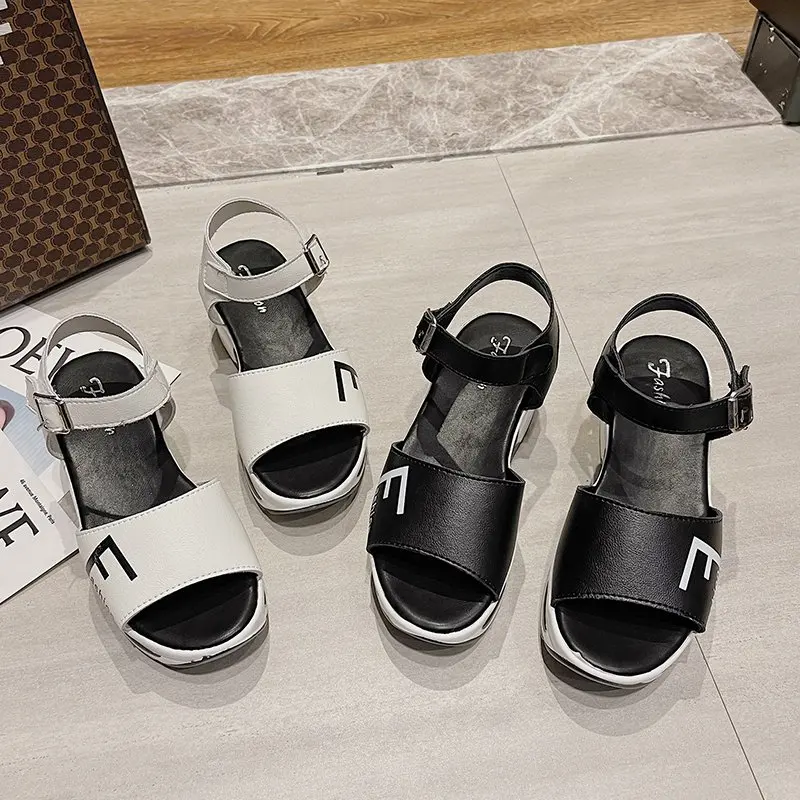 

2021 summer new style wild summer student leisure sports slope with platform platform sandals women's wholesale