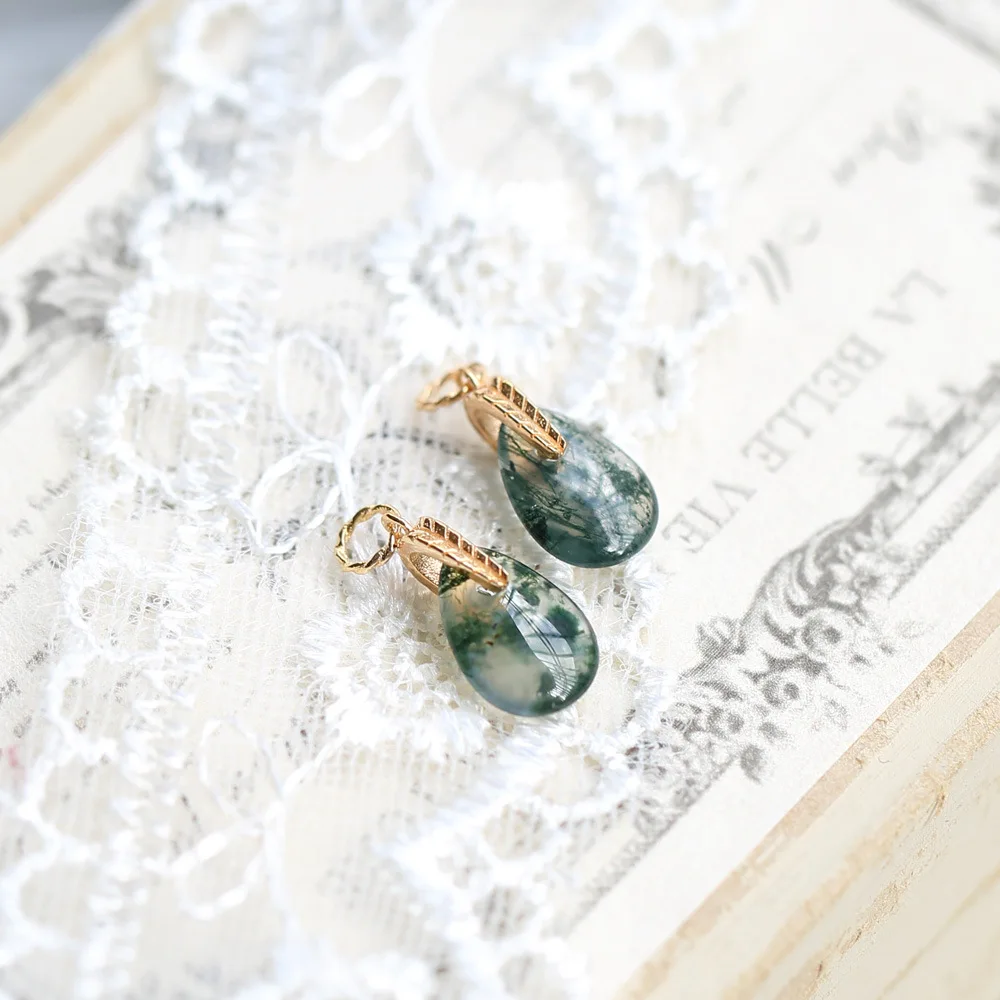 Женские серьги-подвески из серебра 925 пробы с натуральным зеленым агатом