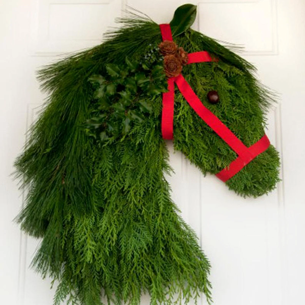 

1X Farm Horse Head Christmas Wreath Simulation Green Plant Front Door Hanging Wreath Party Supplies Wall Kitchen Decoration