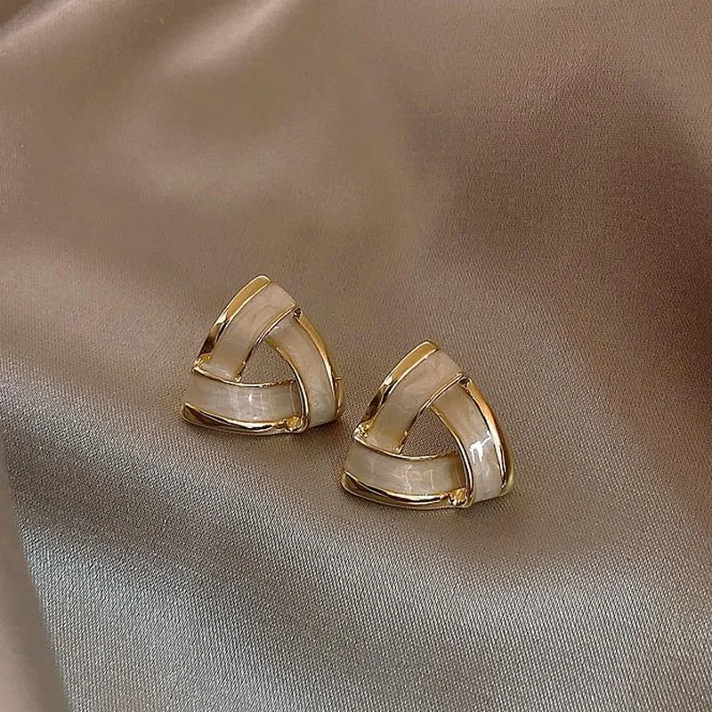 

2021 белые геометрические круглые квадратные Асимметричные полые перламутровые звездное небо Калла Эмалевые Серьги-лилии для женщин и девочек