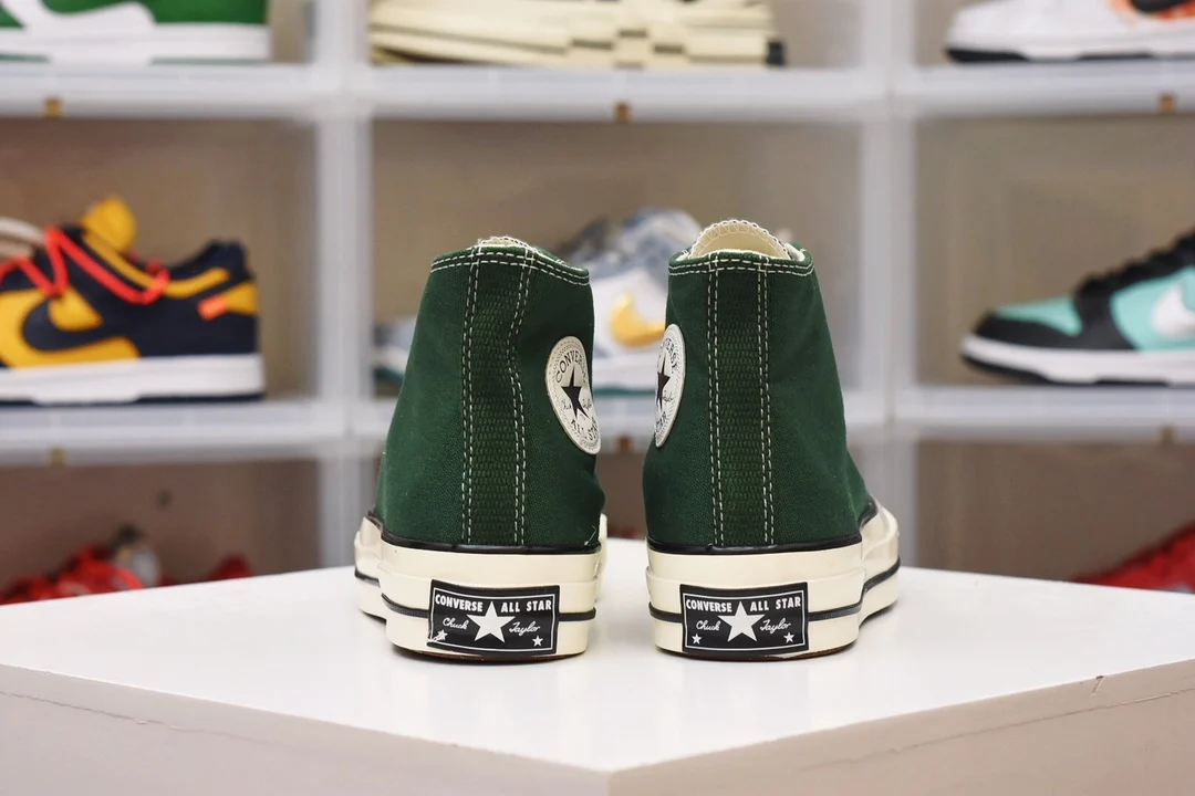 

Male and female students campus street fashion trend canvas shoes vulcanized shoes retro basketball shoes high sneaker 1970 star