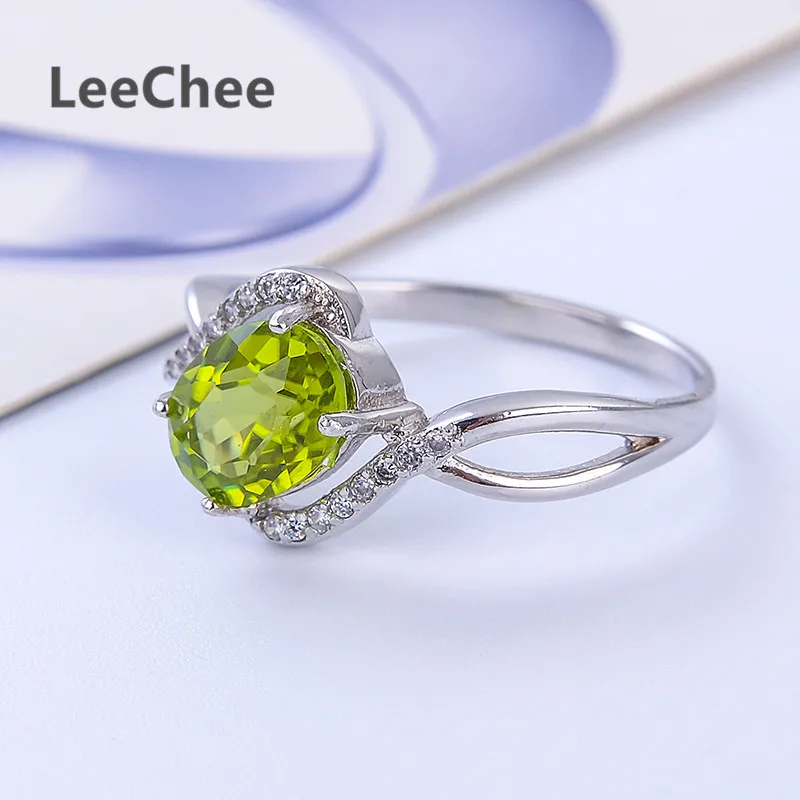 Женское кольцо с зелеными драгоценными камнями LeeChee 100% натуральное серебро 925