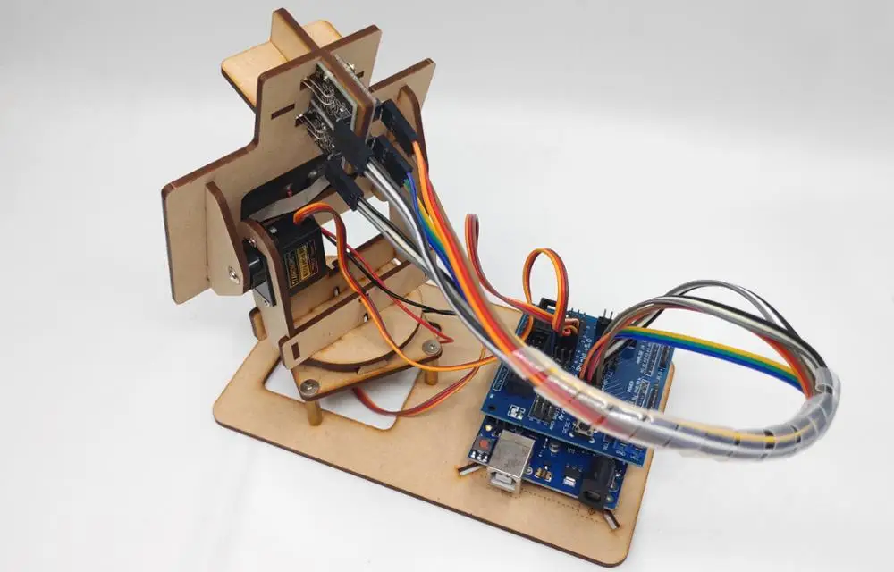 Arduino умное устройство слежения за солнечной батареей генерация энергии с