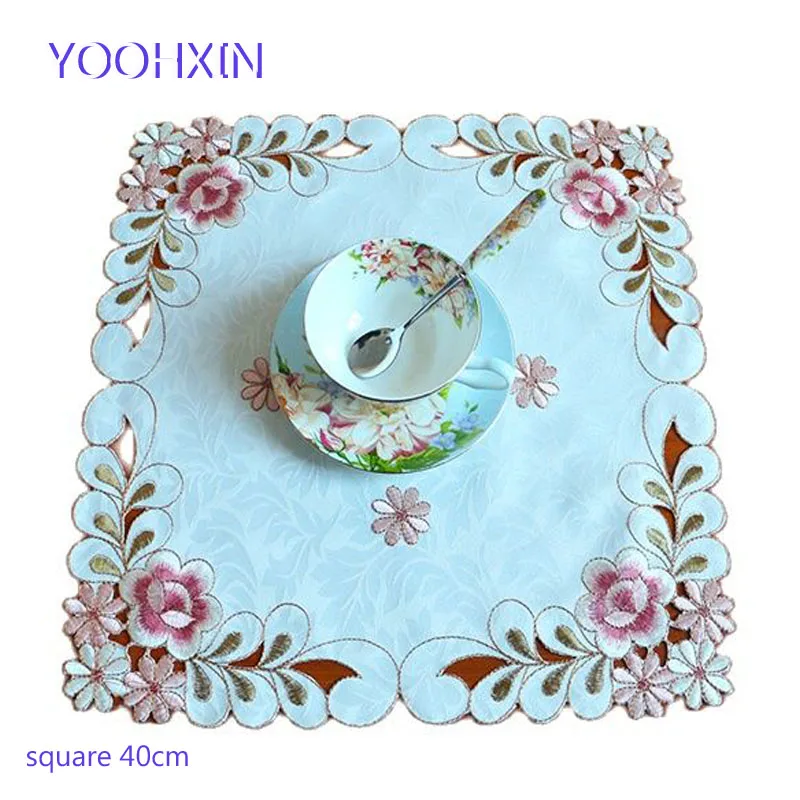 Роскошная квадратная атласная скатерть вышитая кружевная Рождественская для