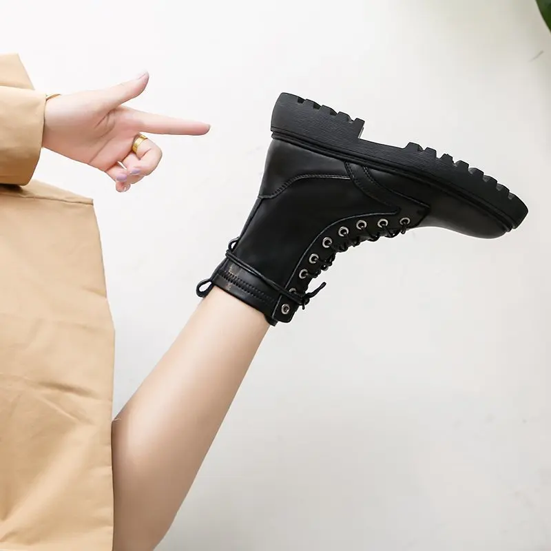 Женские осенне-зимние ботинки на меху из натуральной кожи | Обувь