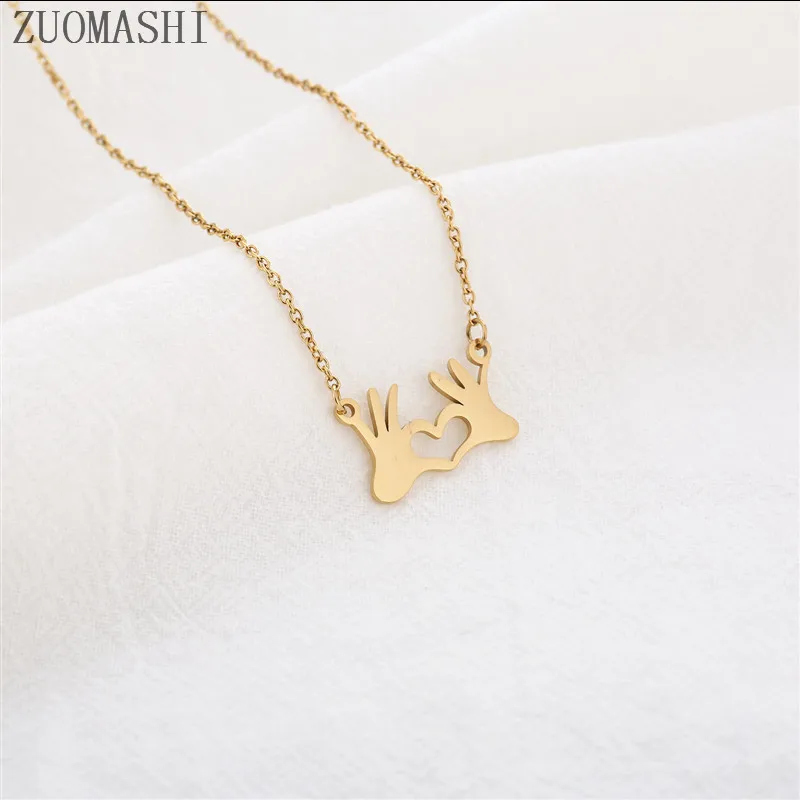 Ожерелье с жестами руки чем ожерелье жестом сердца подарок для дочери лучший