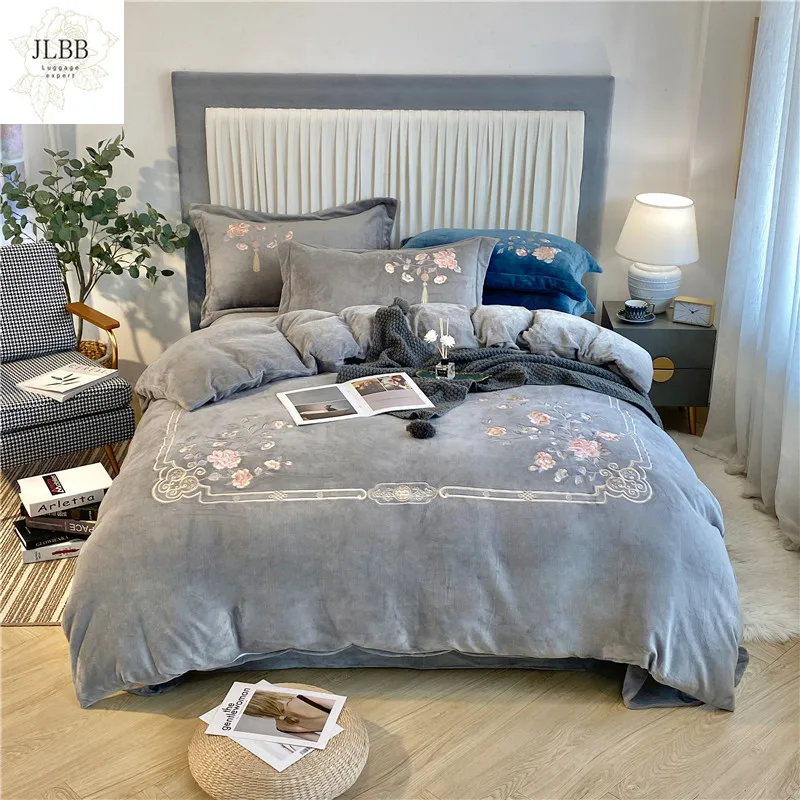 

Luxury Warm Velvet Flannel Fleece Chinese Style Flowers Embroidery Bedding set Duvet cover Bed Sheet Pillowcases Home Textiles