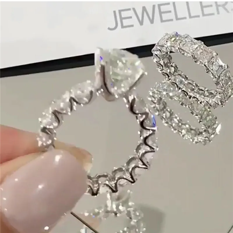 Набор Колец ручной работы с бриллиантами серебристые квадратные обручальные