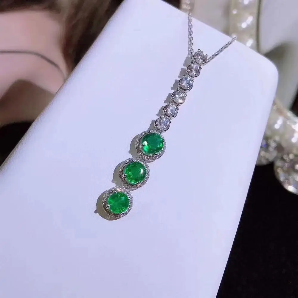 Женское ожерелье с подвеской из серебра 925 пробы натуральным изумрудом |