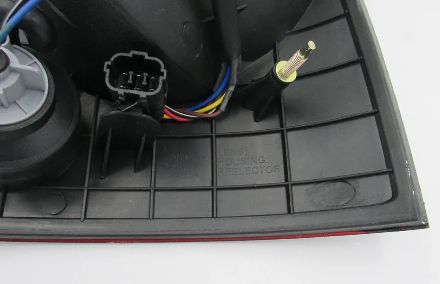 1 шт. для Chery QQ/QQ3/QQ308 03-11 задний фонарь в сборе задние фонари