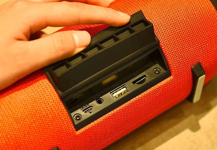 Портативный динамик беспроводные Bluetooth колонки с fm радио Спорт на открытом