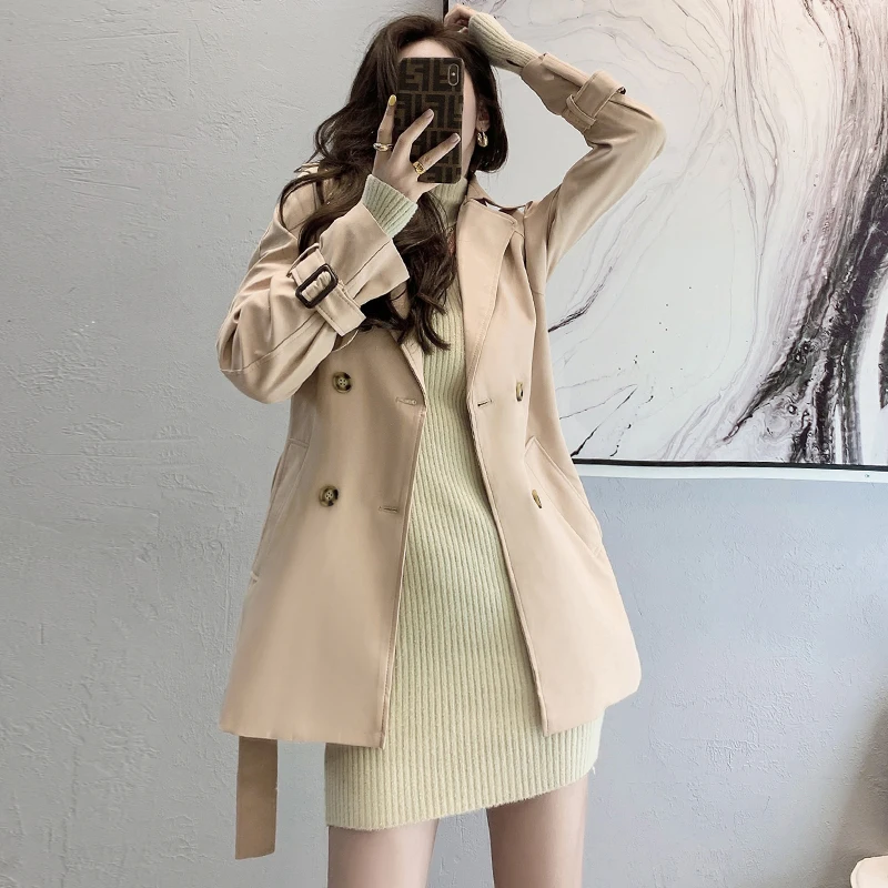 

Coats & Jackets