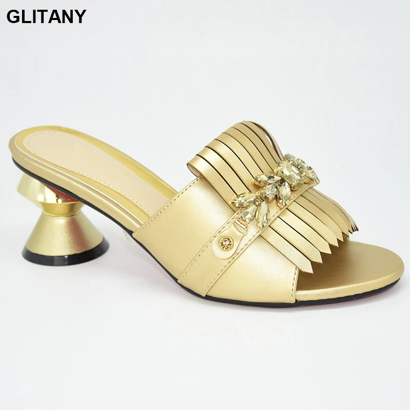 

Новые модные женские туфли хорошего качества на фабрике, дешевые летние женские туфли, украшенные стразы, элегантные женские туфли-лодочки