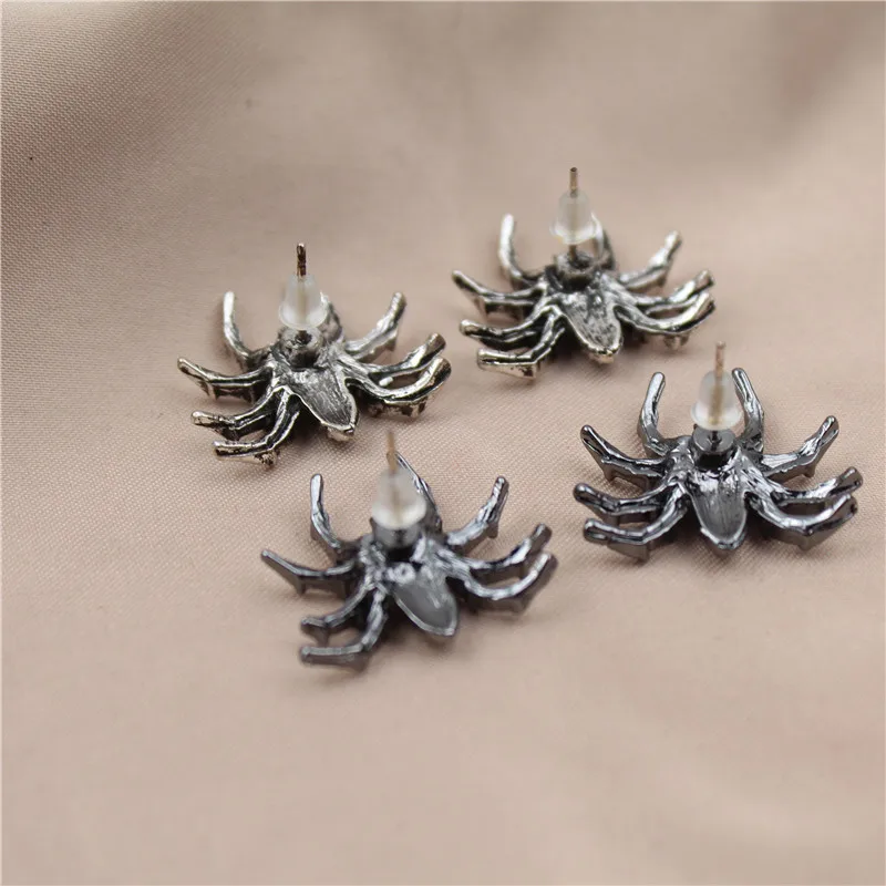 

S925 new personality black spider trend temperament rock punk wind