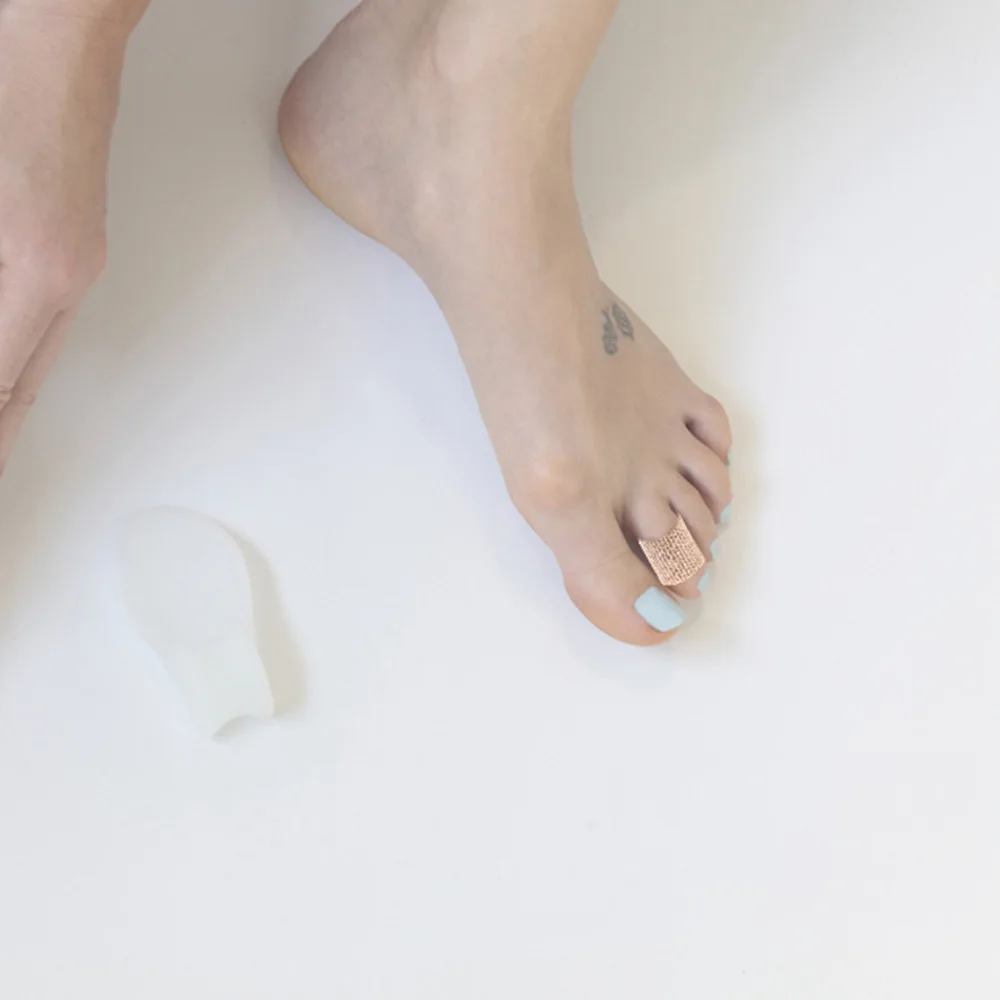 

12pcs Finger Sleeves Finger Protectors Toe Caps Toe Sleeves for