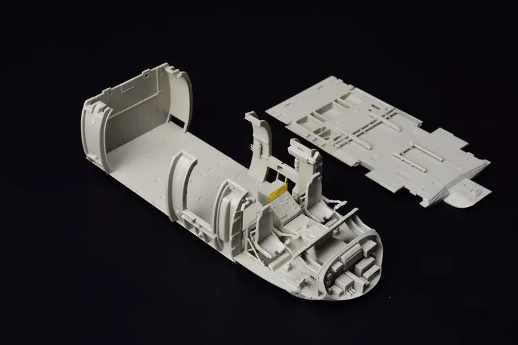 Kitty Hawk KH50006 1/35 США HH-60G «Pave Hawk» [включает 2 пилота из смолы]-масштабный комплект моделей