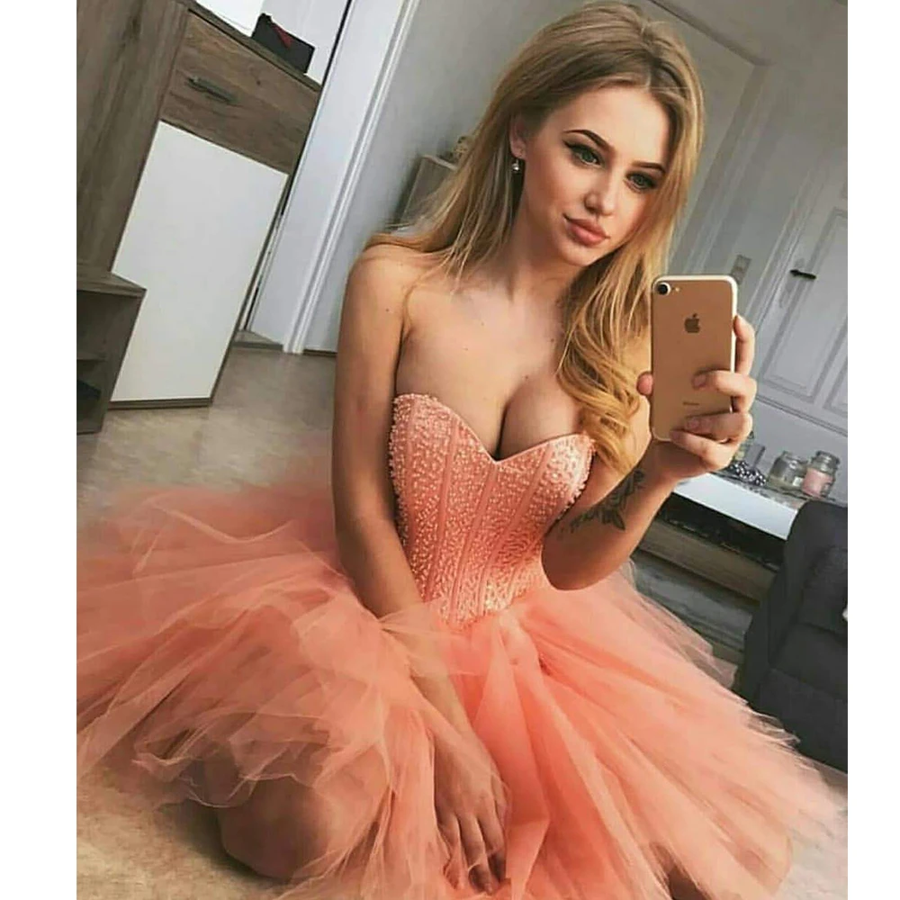 

Stapless Sweetheart Prom Dresses Short 2021 Tulle Evening Gowns Beading Sexy Knee-Length Party Dress Custom vestidos de fiesta