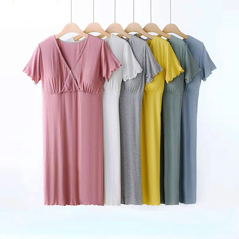 

Платье для беременных с V-образным вырезом