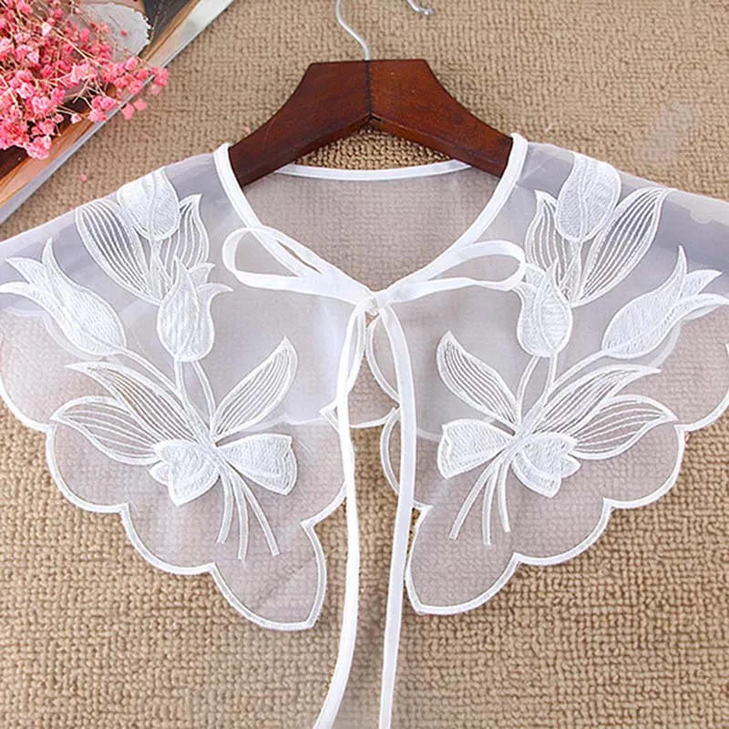 

Women Lace Hollow Out Vintage Fake Shirt Detachable Collar Choker Collar Blouse For Women Shirt Sweater